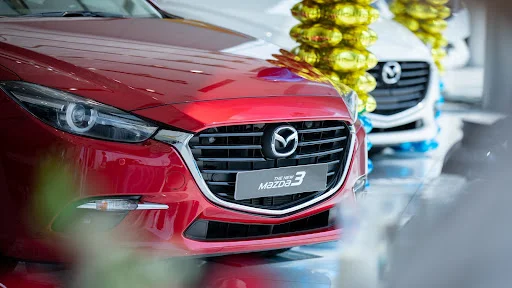 Mazda 3 वॉलपेपर डाउनलोड करें – 4K HD और वर्टिकल बैकग्राउंड्स - Screenshot 1